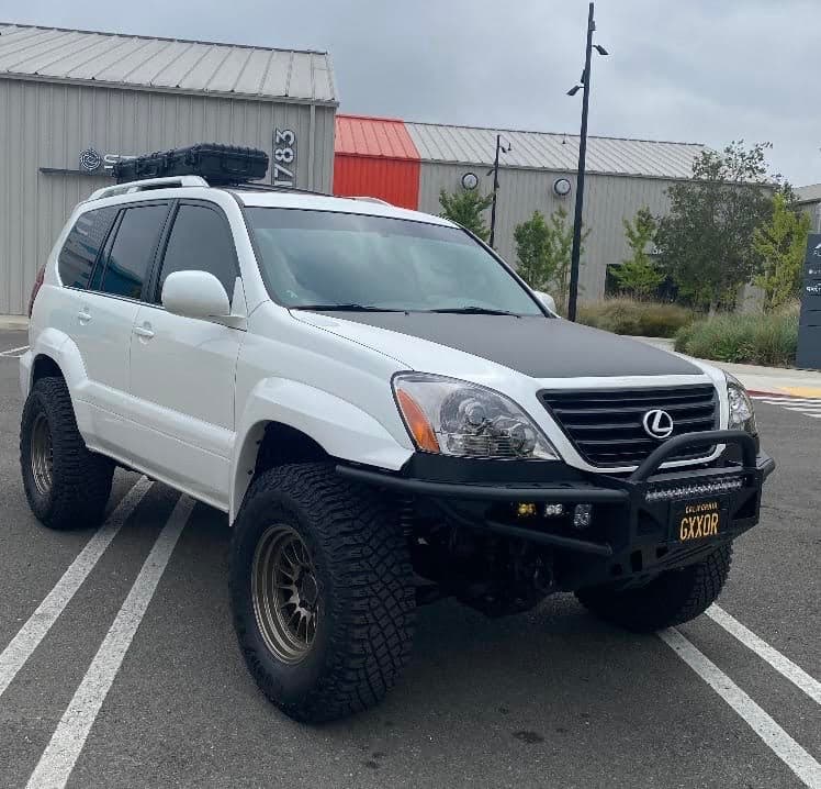 Lexus GX470 Hybrid Front Bumper